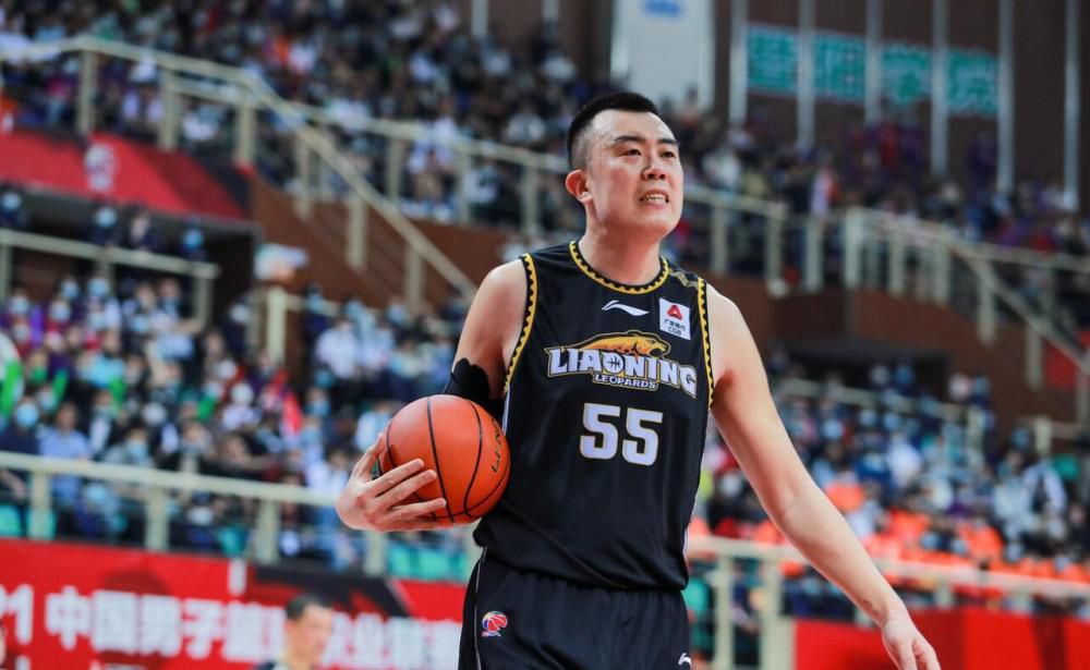 战报天皇杯：川崎前锋8:7柏太阳神，天皇杯夺冠，晋级亚洲精英赛在今天下午结束的一场日本天皇杯决赛中，川崎前锋经过点球鏖战，最终击败柏太阳神，继2020赛季之后再次夺得天皇杯冠军。
